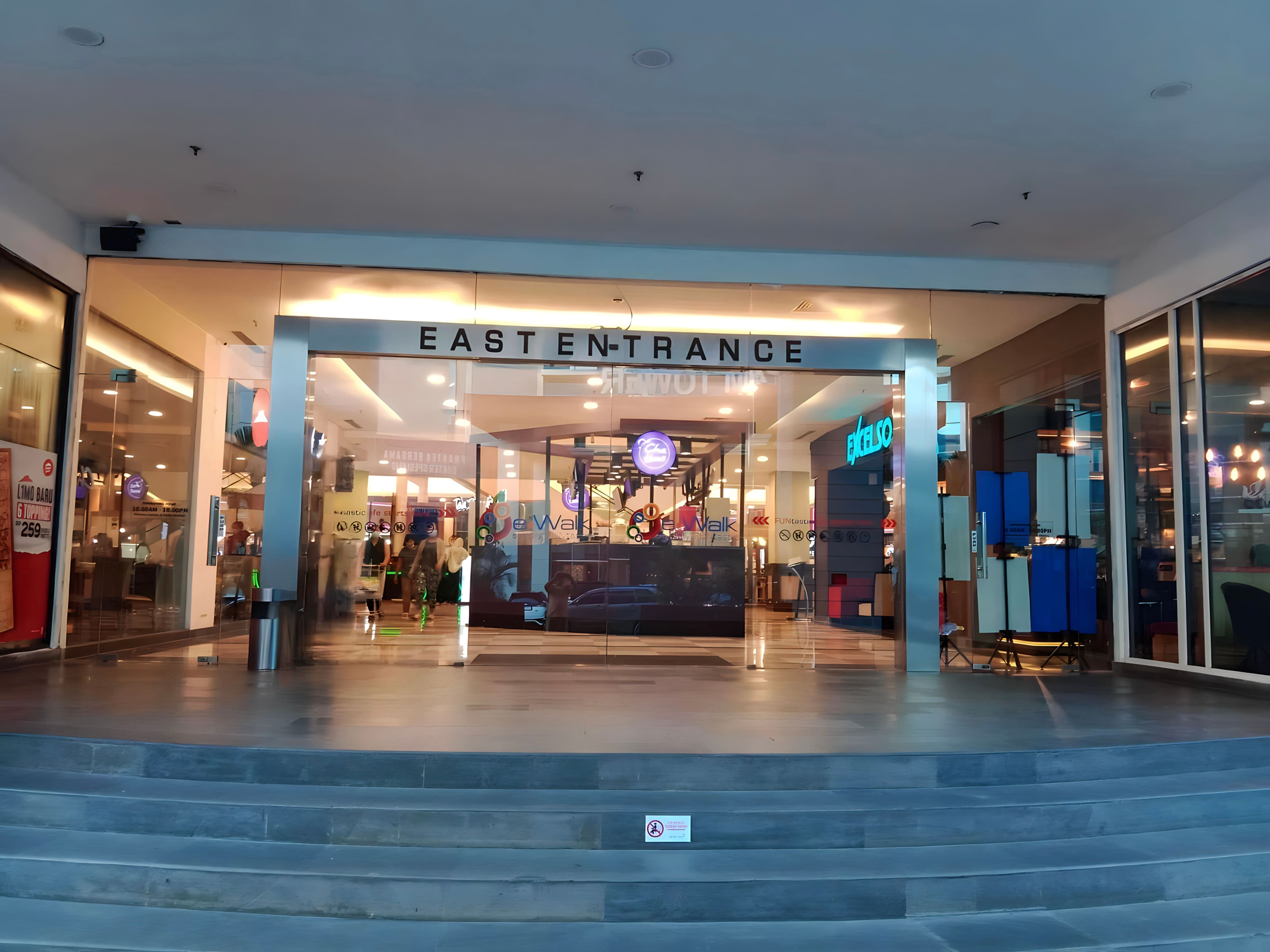 Mall E Walk (East Entrance) - Balikpapan